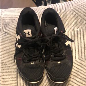 Under Armour Assert 6